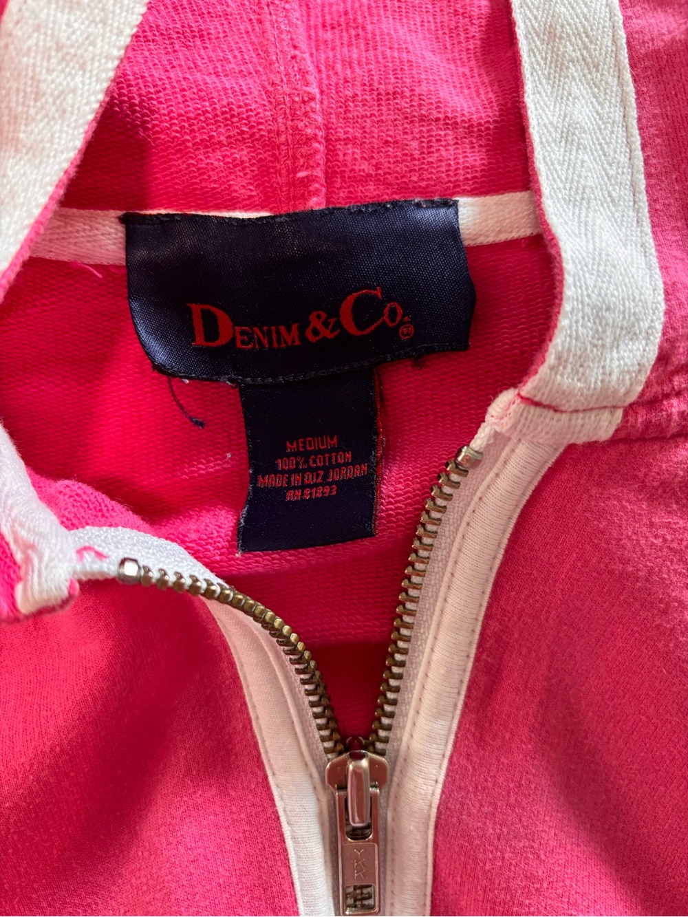Pink zip up hoodie size medium - Picture 4 of 4